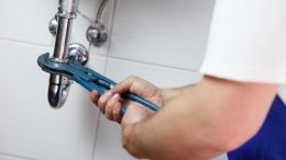 5 Plumbing Myths that causes your money to go down the drain