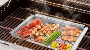 BBQ grill topper